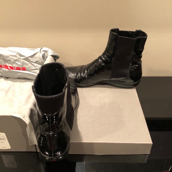 Prada patent leather booties - Picture 2 of 5